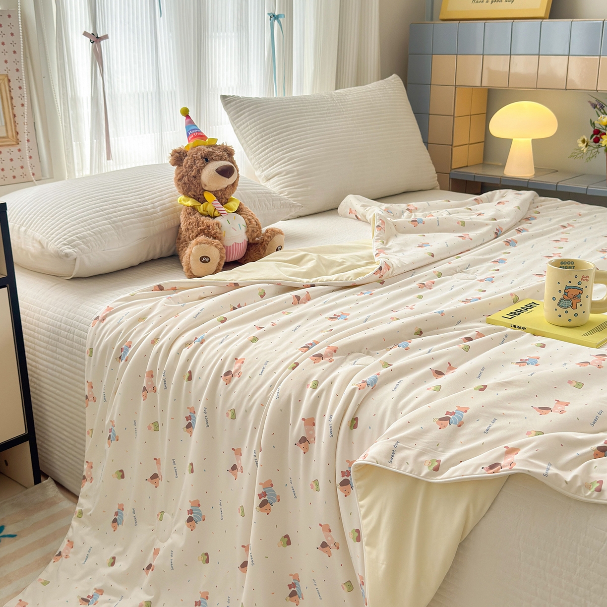 91家纺网 家纺一手货源 找家纺 亿梵家居 2026新款锦氨印花凉感夏被 俏皮小狗