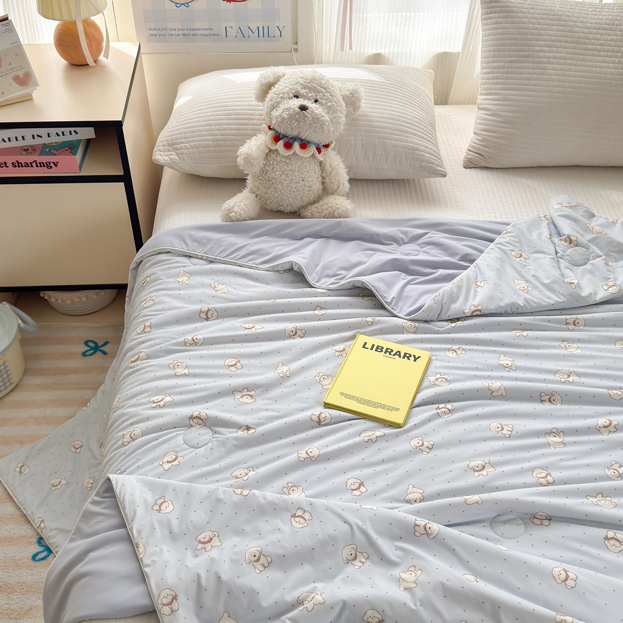 91家纺网 家纺一手货源 找家纺 亿梵家居 2026新款锦氨印花凉感夏被 纳瑞小狗