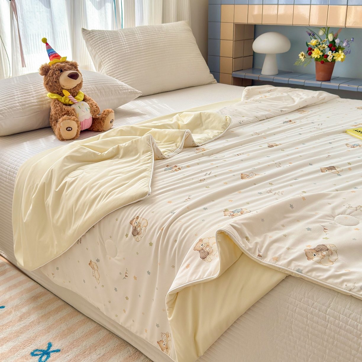 91家纺网 家纺一手货源 找家纺 亿梵家居 2026新款锦氨印花凉感夏被 晚安小熊