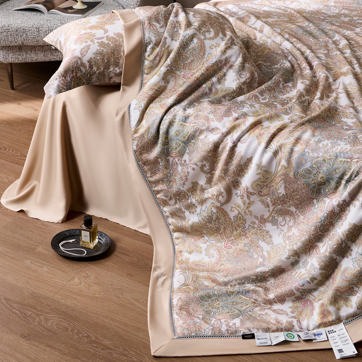 91家纺网 家纺一手货源 找家纺 丽笙被芯 2026新款兰精天丝数码印花蚕丝镂空夏被夏凉被空调被 格雷特-咖