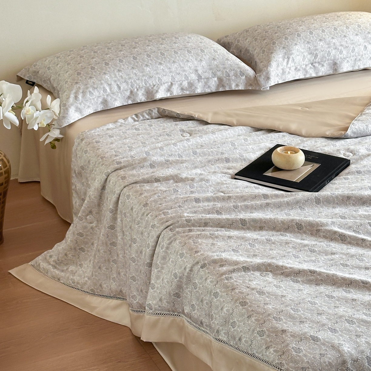 91家纺网 家纺一手货源 找家纺 丽笙被芯 2026新款A类兰精天丝数码印花Naia镂空夏被夏凉被空调被-系列二 弗里德-咖