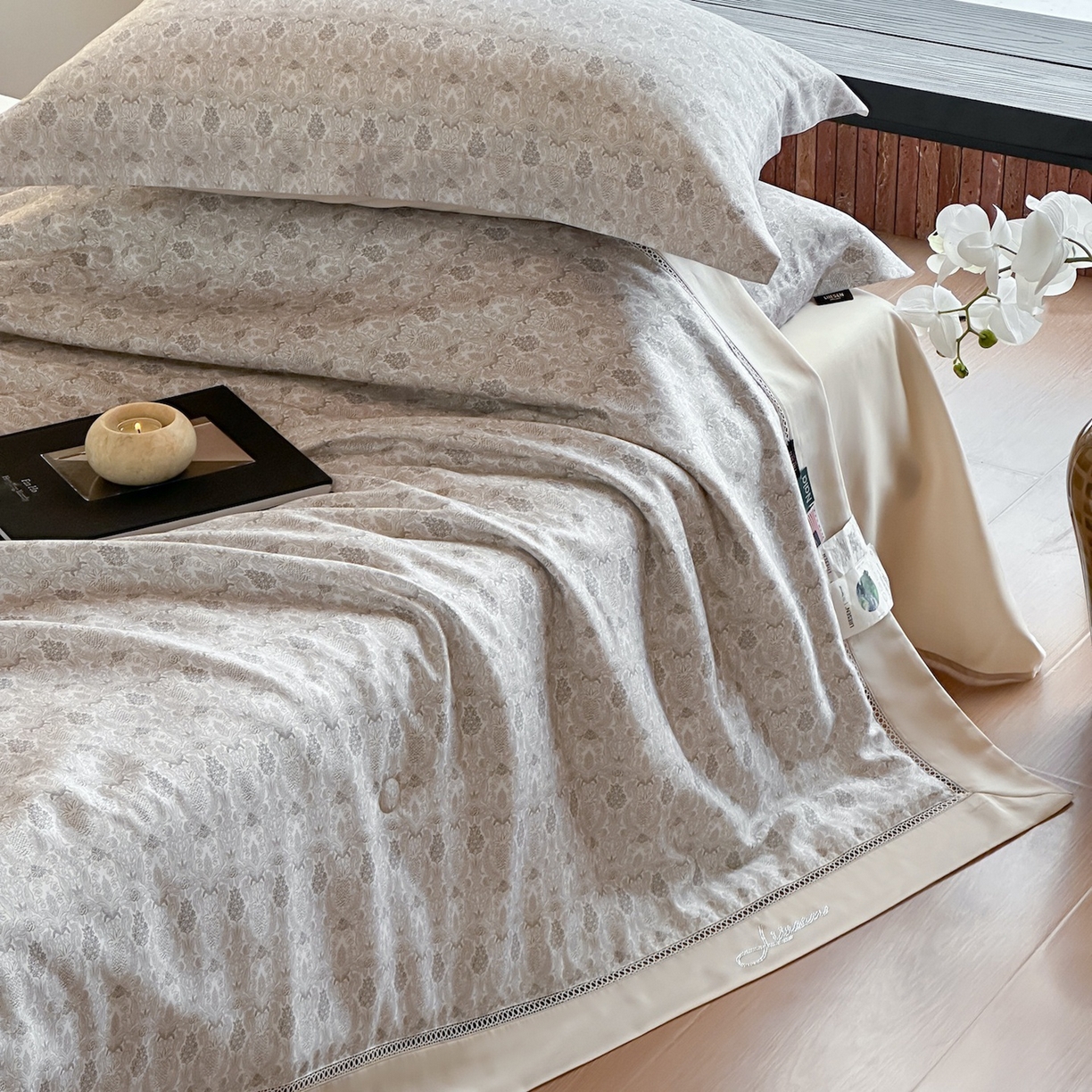 91家纺网 家纺一手货源 找家纺 丽笙被芯 2026新款A类兰精天丝数码印花Naia镂空夏被夏凉被空调被-系列二 弗里德-咖