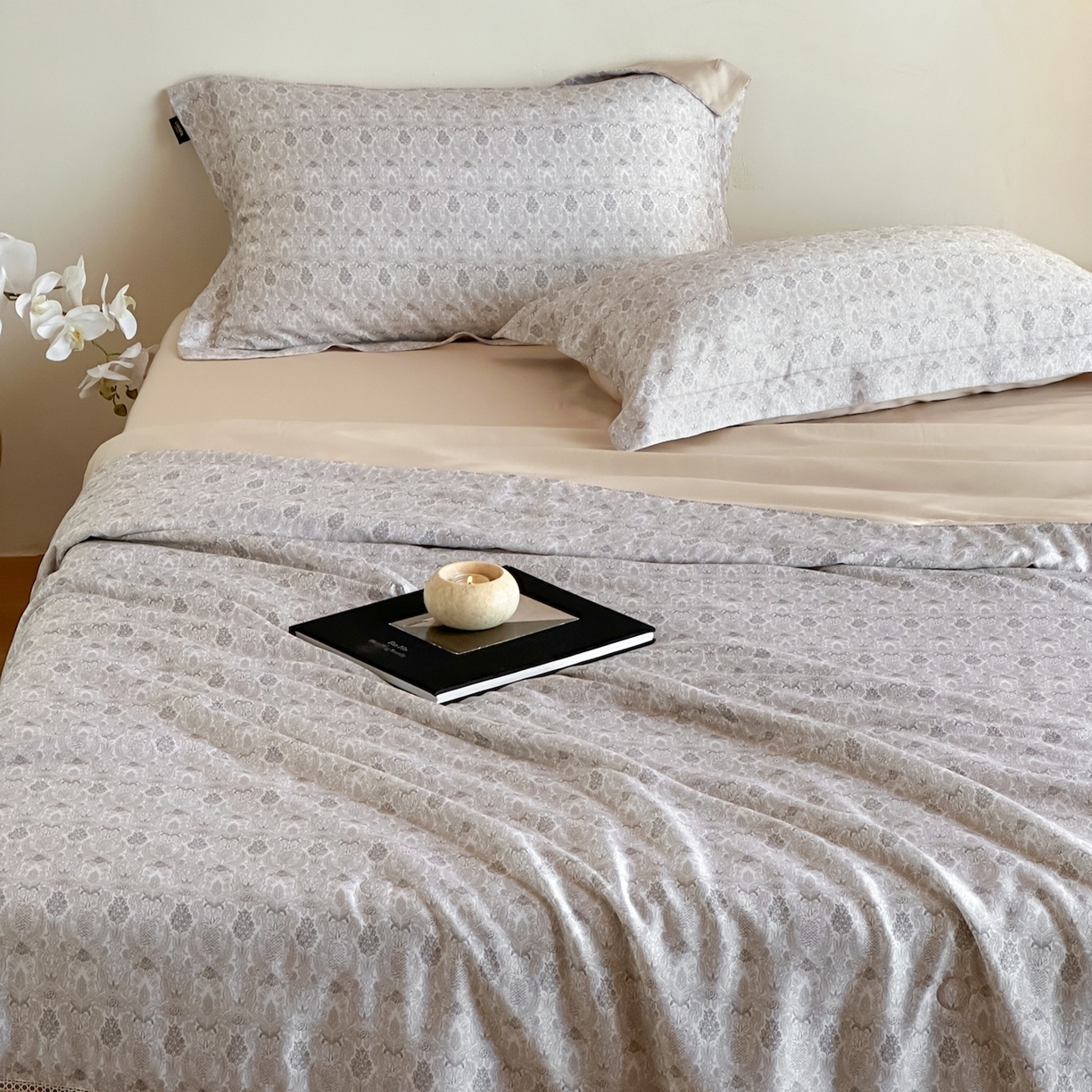 91家纺网 家纺一手货源 找家纺 丽笙被芯 2026新款A类兰精天丝数码印花Naia镂空夏被夏凉被空调被-系列二 弗里德-咖