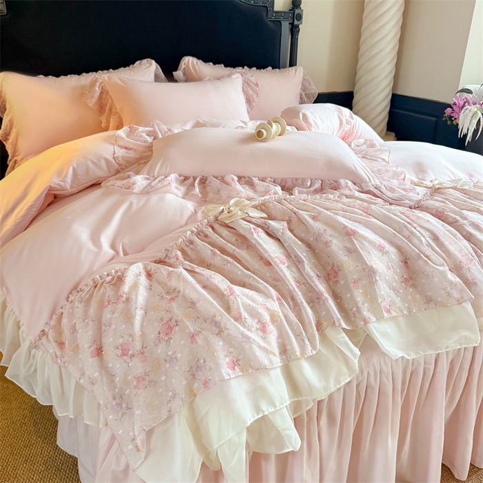 91家纺网 家纺一手货源 找家纺 富盛家纺 2026新款水洗亲肤棉雪纺蕾丝刺绣法式床裙韩版四件套 浪漫主义-粉