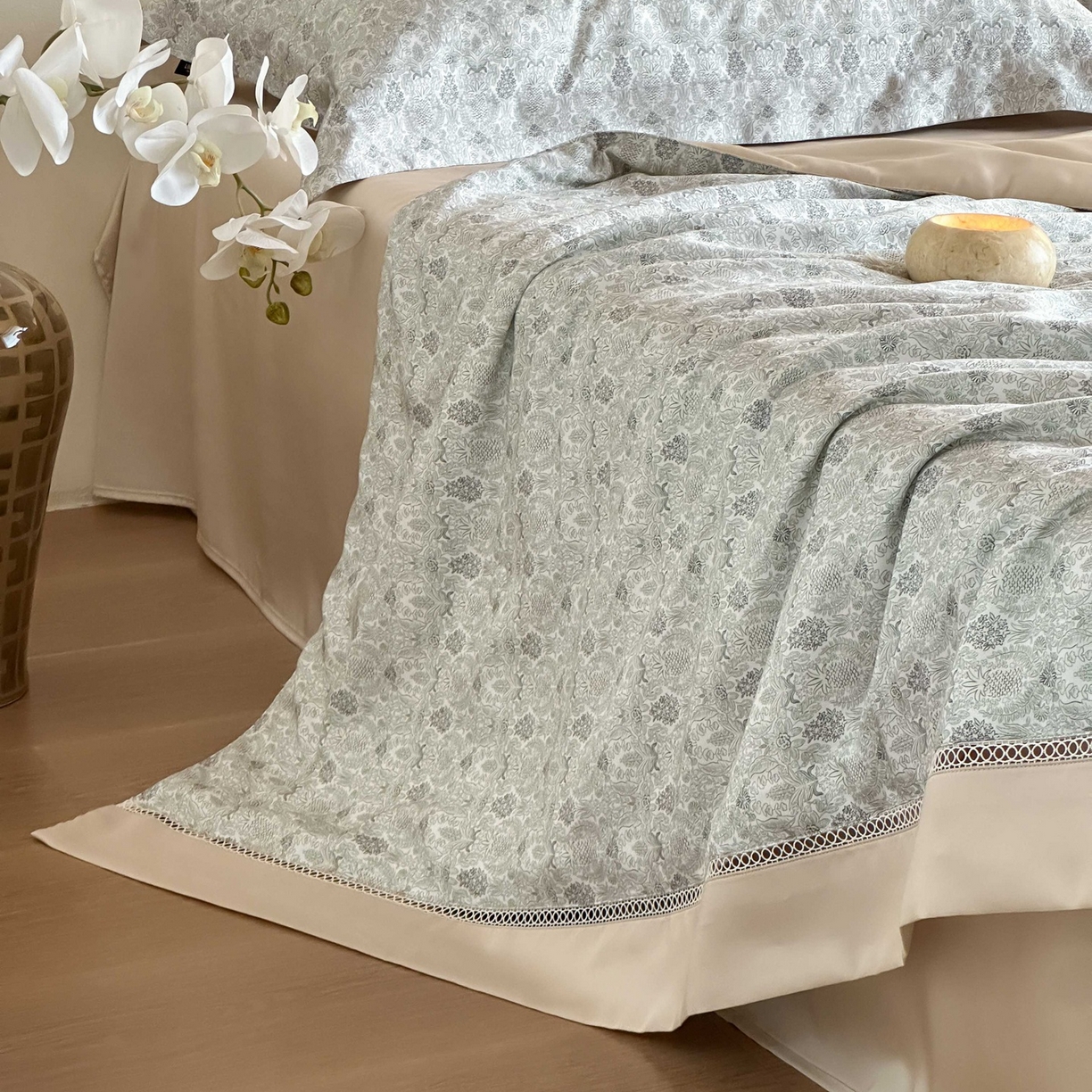 91家纺网 家纺一手货源 找家纺 丽笙被芯 2026新款A类兰精天丝数码印花Naia镂空夏被夏凉被空调被-系列二 弗里德-绿