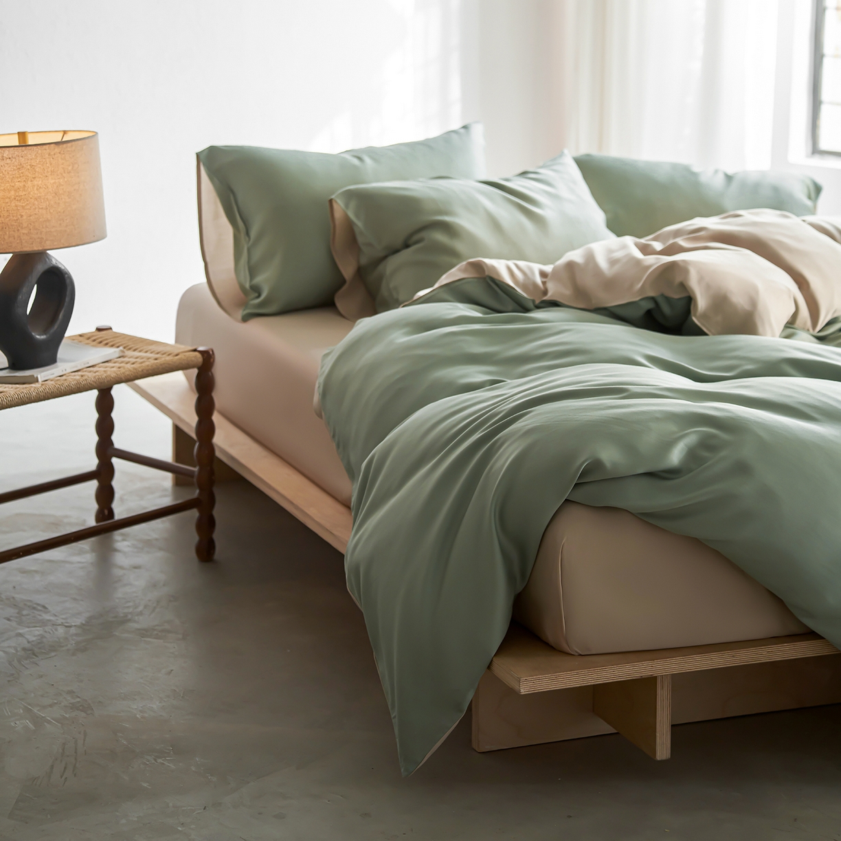 91家纺网 家纺一手货源 找家纺 轩和家居 2026新款60支奥地利兰精天丝四件套 春熙绿+铂光金