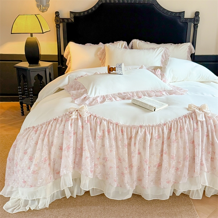 91家纺网 家纺一手货源 找家纺 富盛家纺 2026新款水洗亲肤棉雪纺蕾丝刺绣法式床裙韩版四件套 浪漫主义-米白