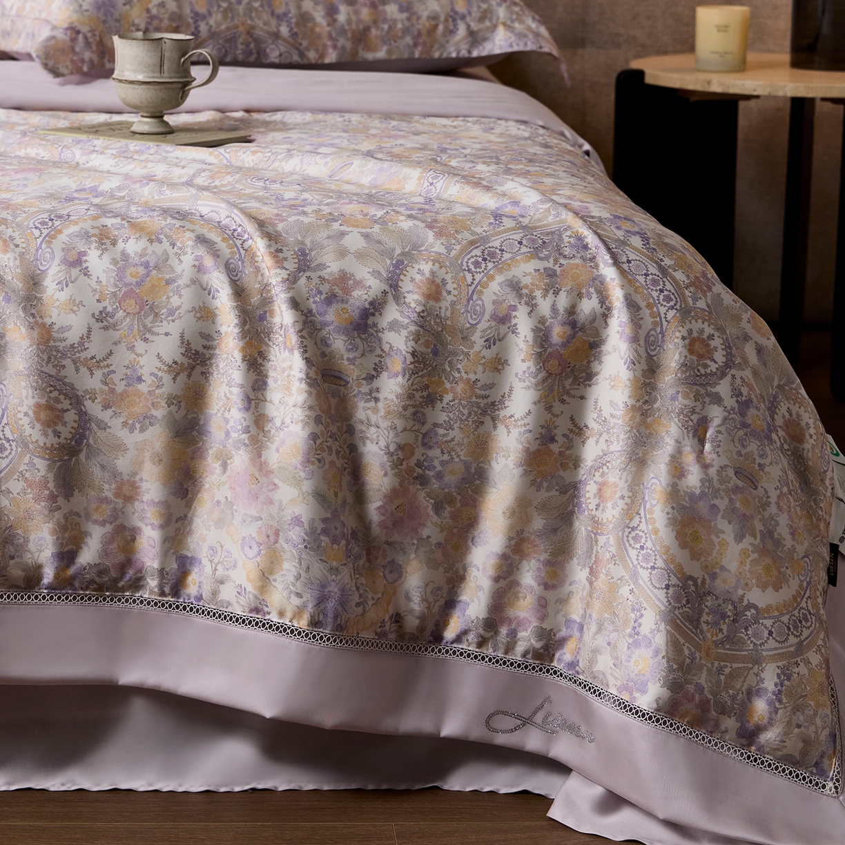 91家纺网 家纺一手货源 找家纺 丽笙被芯 2026新款兰精天丝数码印花蚕丝镂空夏被夏凉被空调被 蜜丝欧-黄