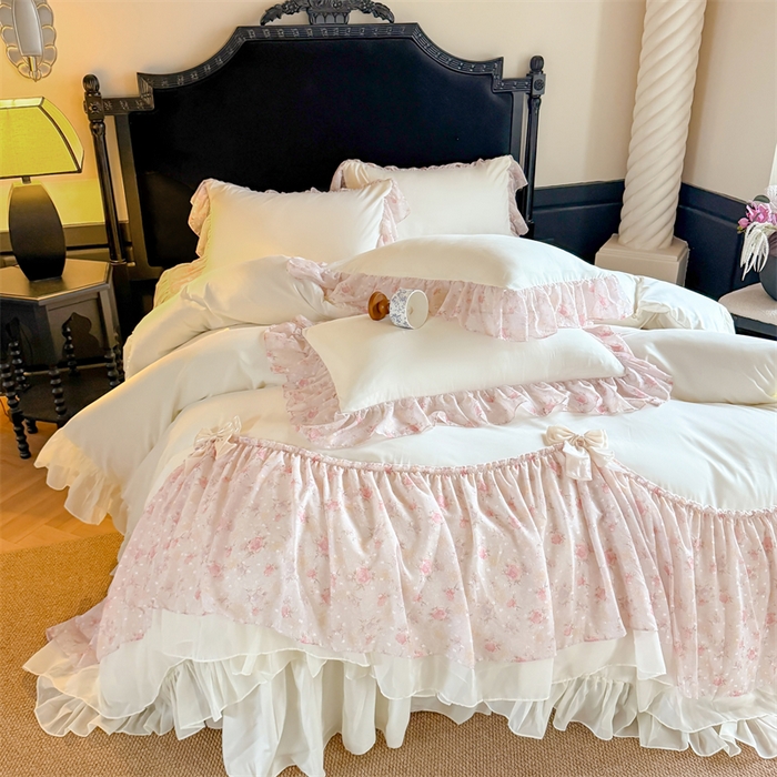 91家纺网 家纺一手货源 找家纺 富盛家纺 2026新款水洗亲肤棉雪纺蕾丝刺绣法式床裙韩版四件套 浪漫主义-米白