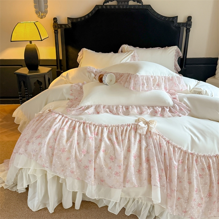 91家纺网 家纺一手货源 找家纺 富盛家纺 2026新款水洗亲肤棉雪纺蕾丝刺绣法式床裙韩版四件套 浪漫主义-米白