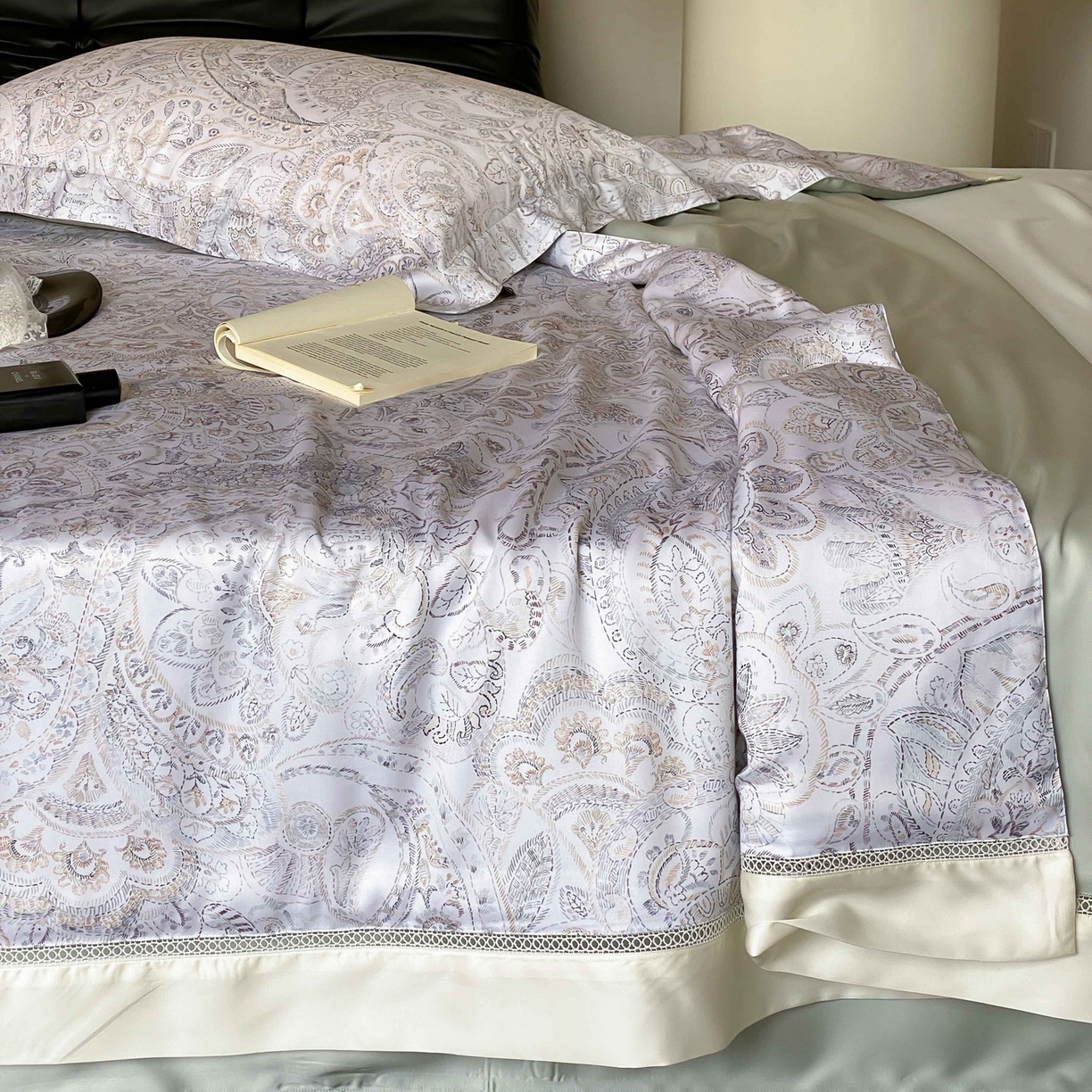 91家纺网 家纺一手货源 找家纺 丽笙被芯 2026新款A类兰精天丝数码印花Naia镂空夏被夏凉被空调被-系列二 芙蔓