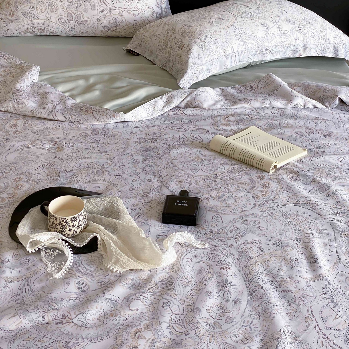 91家纺网 家纺一手货源 找家纺 丽笙被芯 2026新款A类兰精天丝数码印花Naia镂空夏被夏凉被空调被-系列二 芙蔓