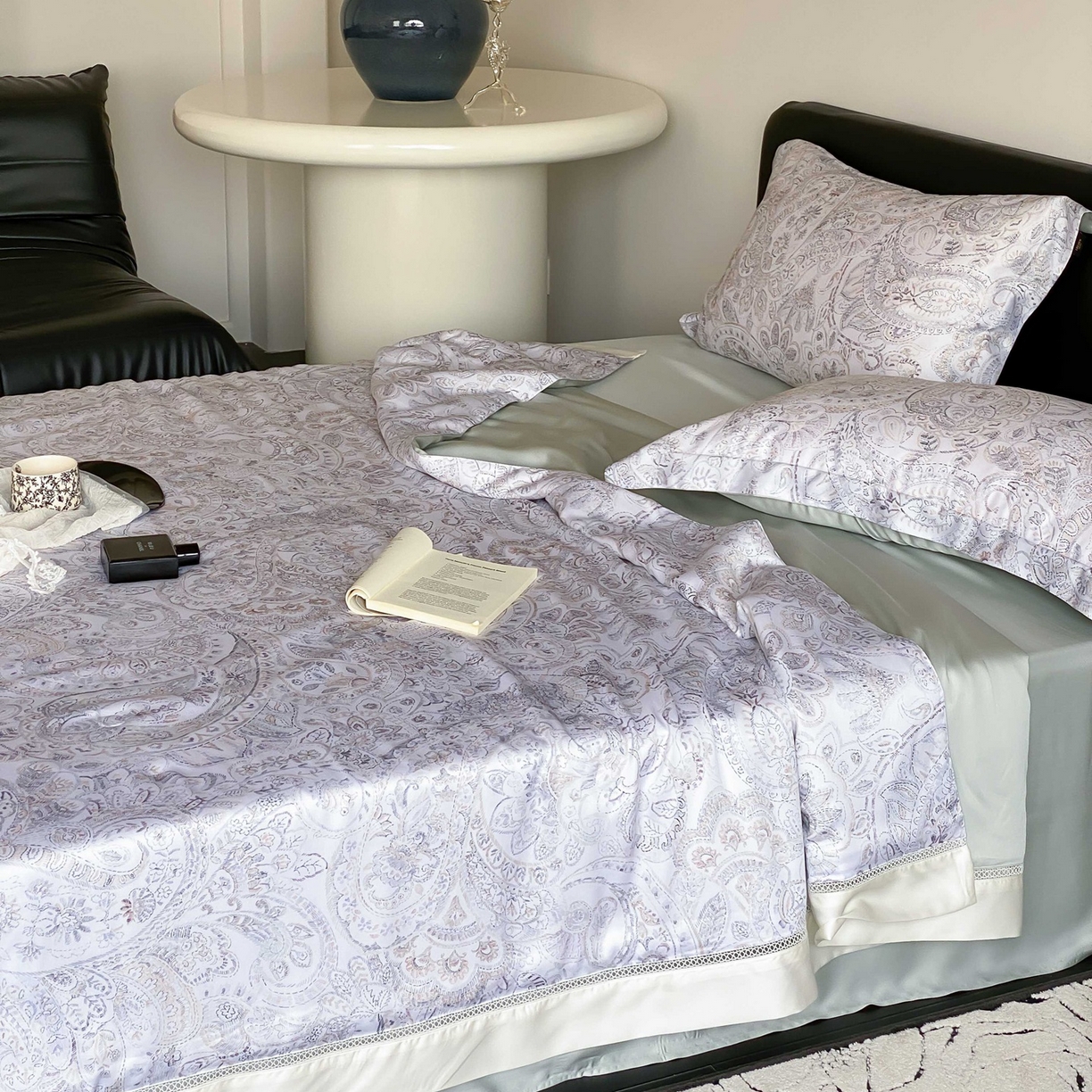 91家纺网 家纺一手货源 找家纺 丽笙被芯 2026新款A类兰精天丝数码印花Naia镂空夏被夏凉被空调被-系列二 芙蔓