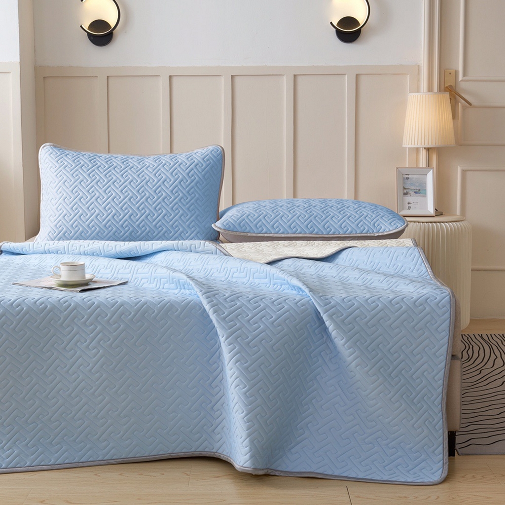 91家纺网 家纺一手货源 找家纺 玖玖爱家纺 2026新款天然水洗乳胶凉感丝凉席三件套 蓝