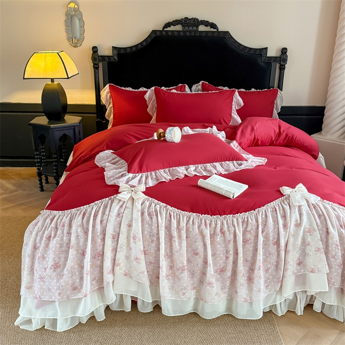 91家纺网 家纺一手货源 找家纺 富盛家纺 2026新款水洗亲肤棉雪纺蕾丝刺绣法式床裙韩版四件套 浪漫主义-大红