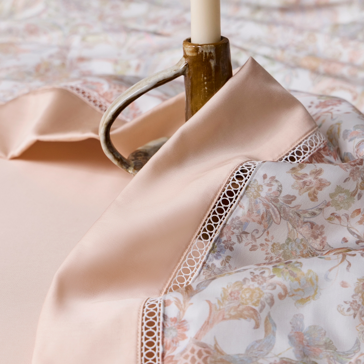 91家纺网 家纺一手货源 找家纺 丽笙被芯 2026新款兰精天丝数码印花蚕丝镂空夏被夏凉被空调被 潘纳托尼-黄