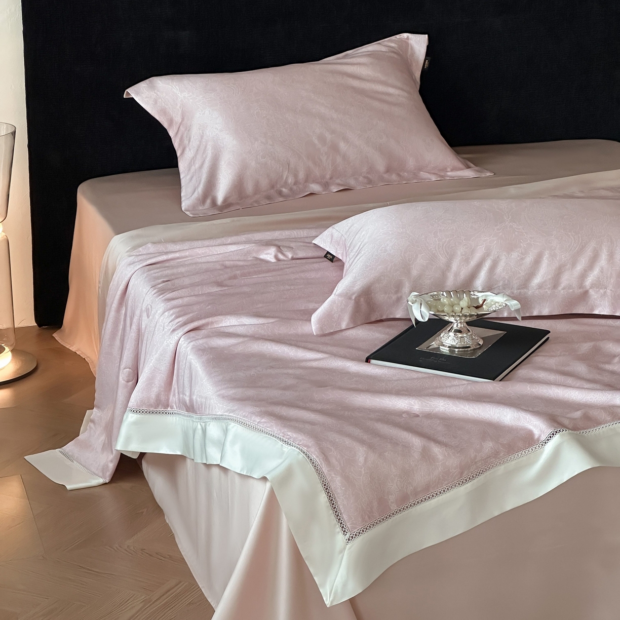 91家纺网 家纺一手货源 找家纺 丽笙被芯 2026新款A类兰精天丝数码印花Naia镂空夏被夏凉被空调被-系列二 罗莎粉