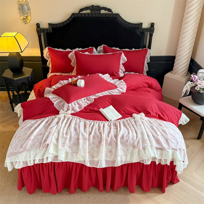 91家纺网 家纺一手货源 找家纺 富盛家纺 2026新款水洗亲肤棉雪纺蕾丝刺绣法式床裙韩版四件套 浪漫主义-大红