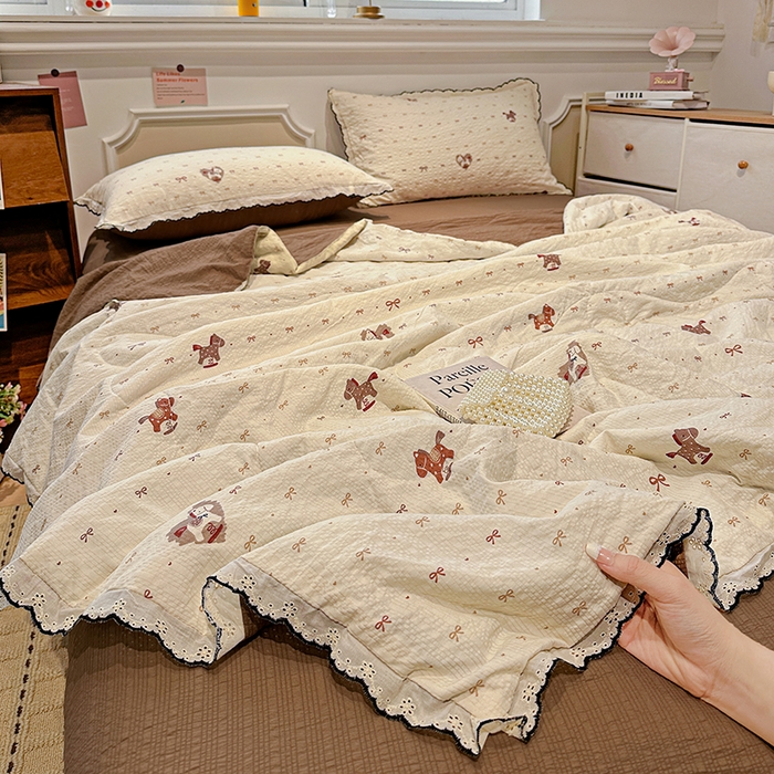 一比一家纺 2026新款法式花边泡芙纱夏被四件套 梦幻小马