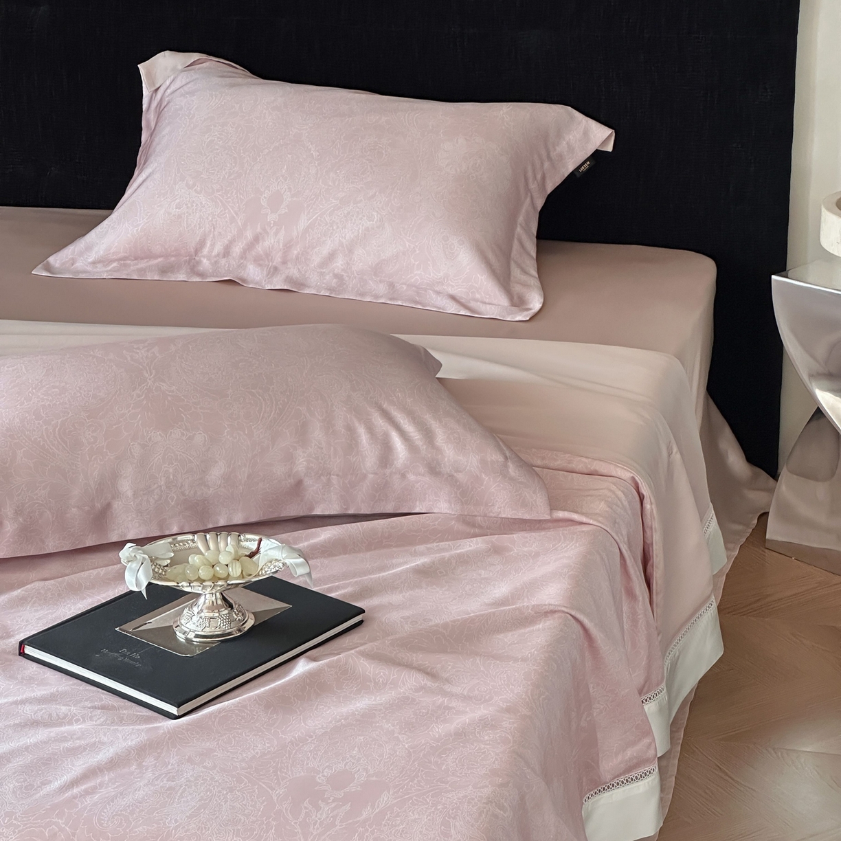 91家纺网 家纺一手货源 找家纺 丽笙被芯 2026新款A类兰精天丝数码印花Naia镂空夏被夏凉被空调被-系列二 罗莎粉