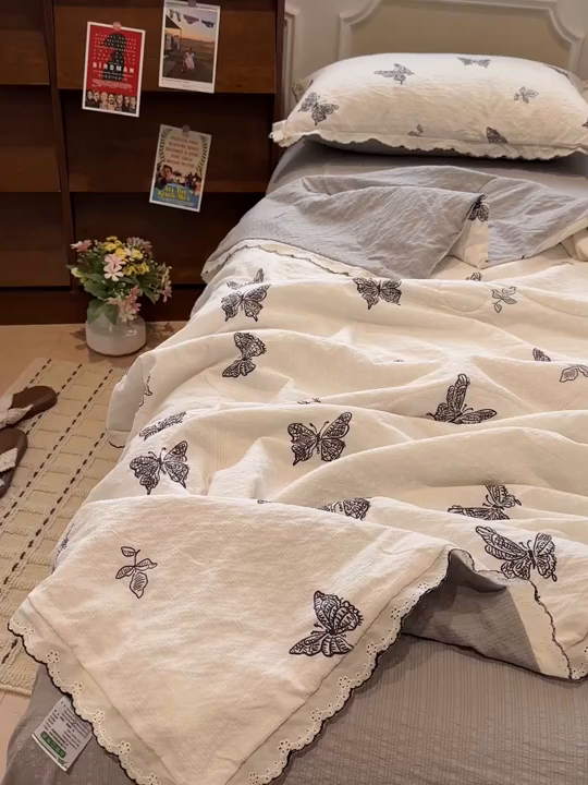 91家纺网 家纺一手货源 找家纺 一比一家纺 2026新款法式花边泡芙纱夏被四件套 黛蝶