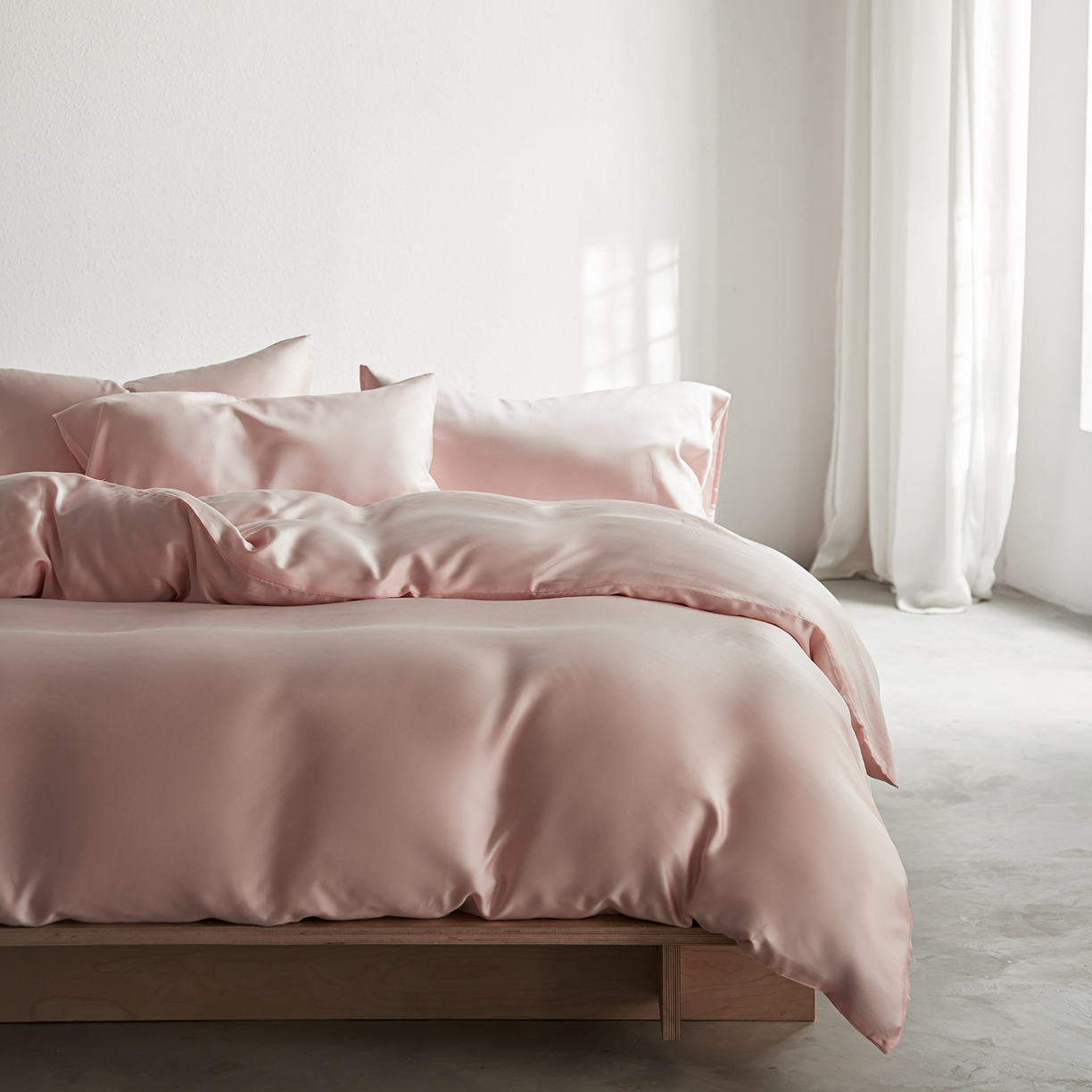 91家纺网 家纺一手货源 找家纺 轩和家居 2026新款60支奥地利兰精天丝四件套 告白粉