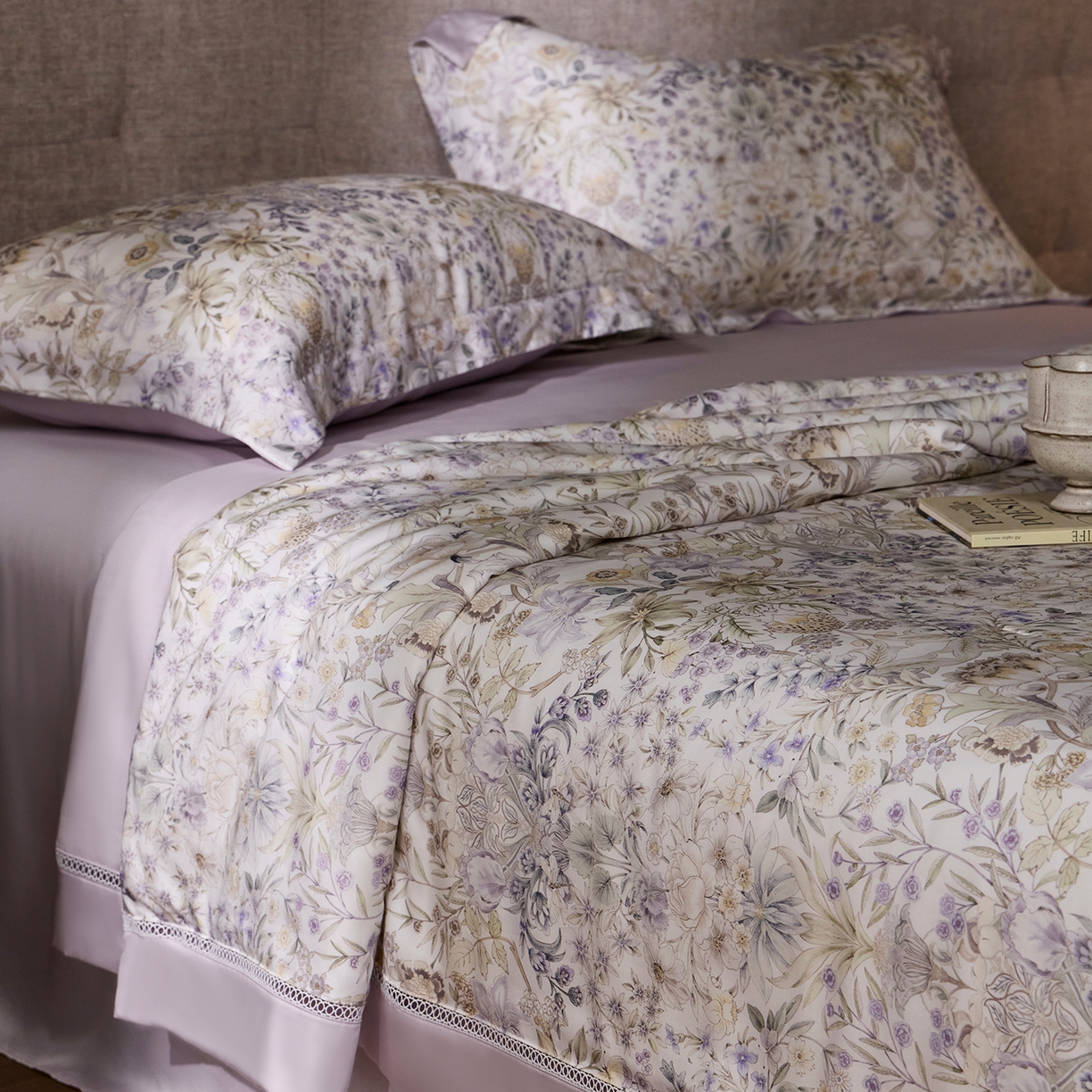 91家纺网 家纺一手货源 找家纺 丽笙被芯 2026新款兰精天丝数码印花蚕丝镂空夏被夏凉被空调被 瑞纳斯-紫