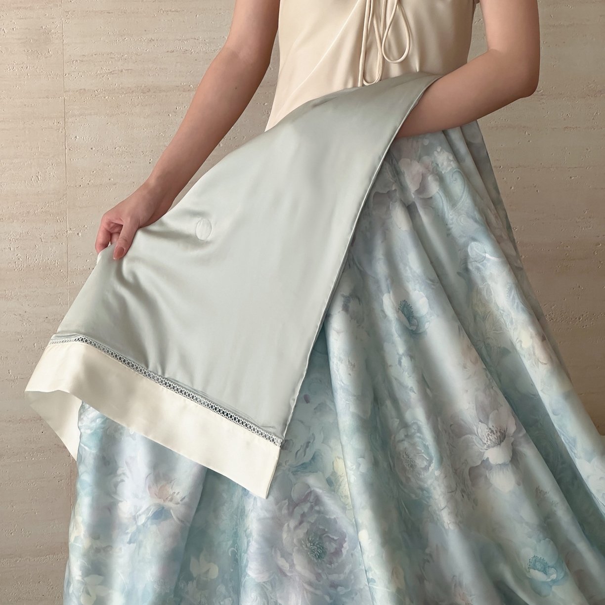 91家纺网 家纺一手货源 找家纺 丽笙被芯 2026新款A类兰精天丝数码印花Naia镂空夏被夏凉被空调被-系列二 秘密花园蓝