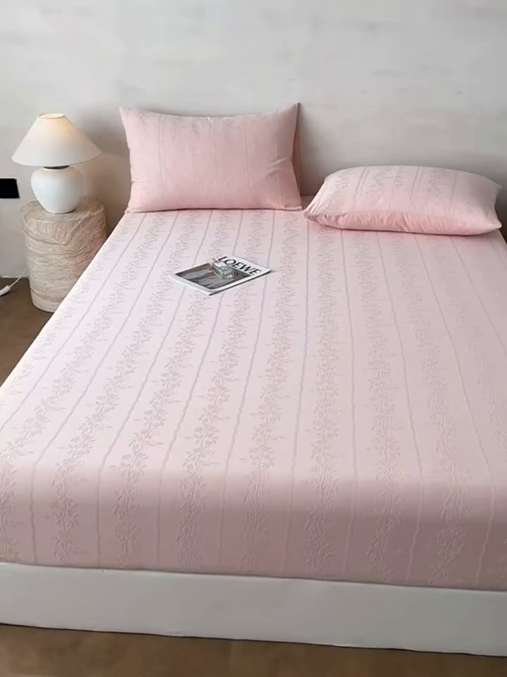 91家纺网 家纺一手货源 找家纺 （总）眠博士 2026新款60S水洗立体提花床笠-场景二