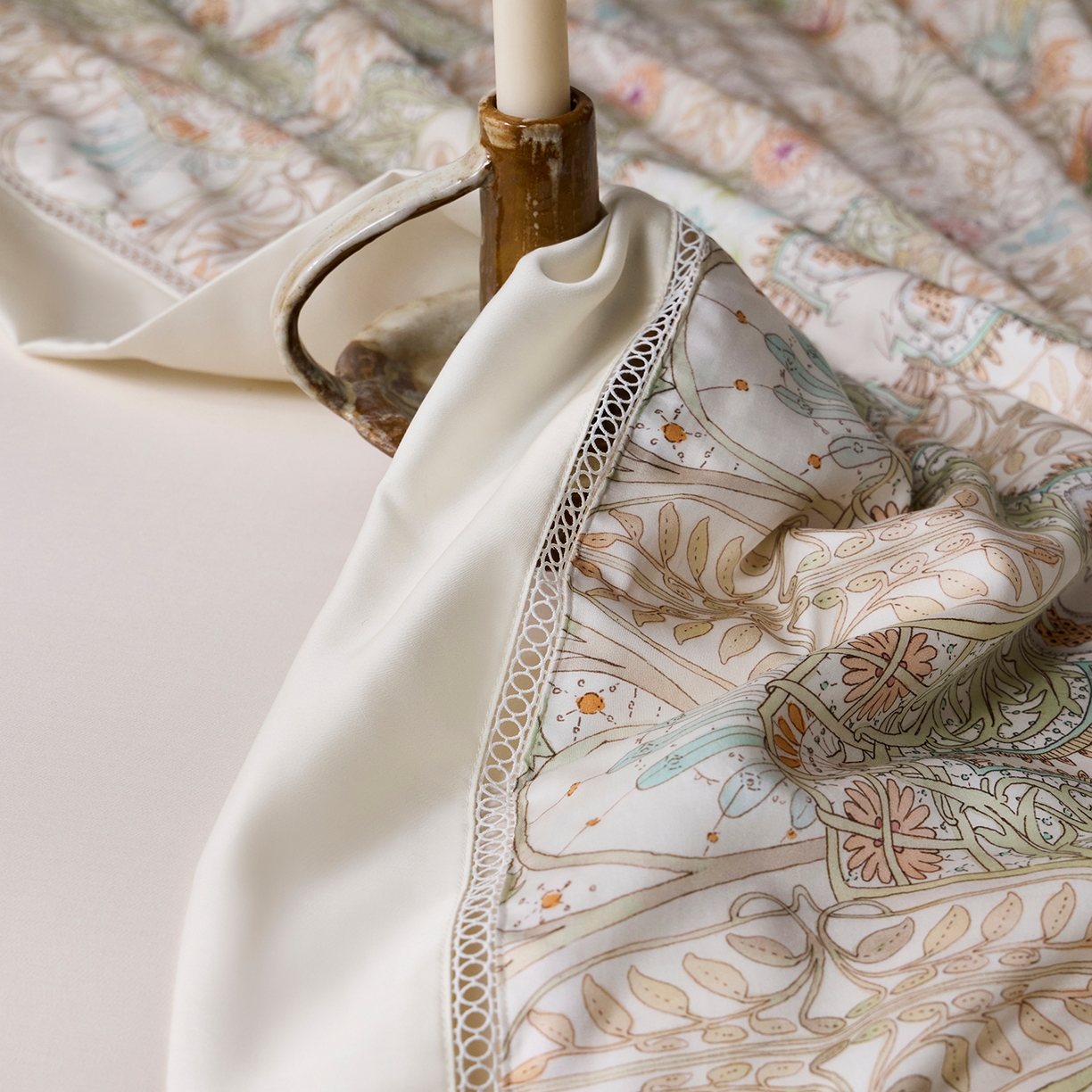 91家纺网 家纺一手货源 找家纺 丽笙被芯 2026新款兰精天丝数码印花蚕丝镂空夏被夏凉被空调被 莎布蕾