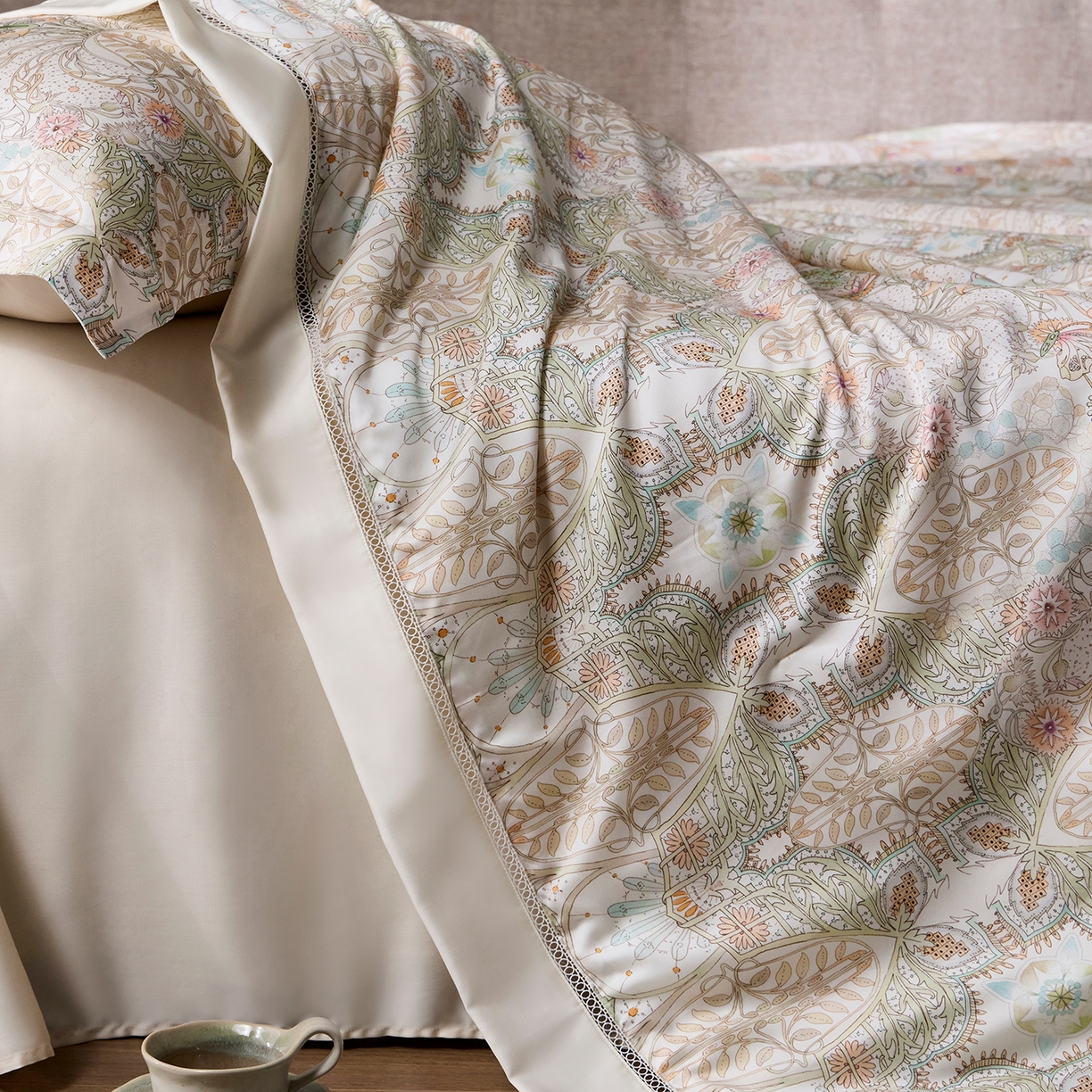 91家纺网 家纺一手货源 找家纺 丽笙被芯 2026新款兰精天丝数码印花蚕丝镂空夏被夏凉被空调被 莎布蕾