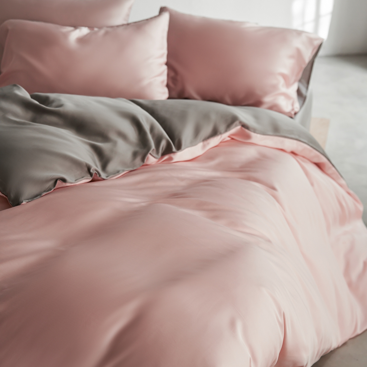 91家纺网 家纺一手货源 找家纺 轩和家居 2026新款60支奥地利兰精天丝四件套 告白粉+伯爵灰