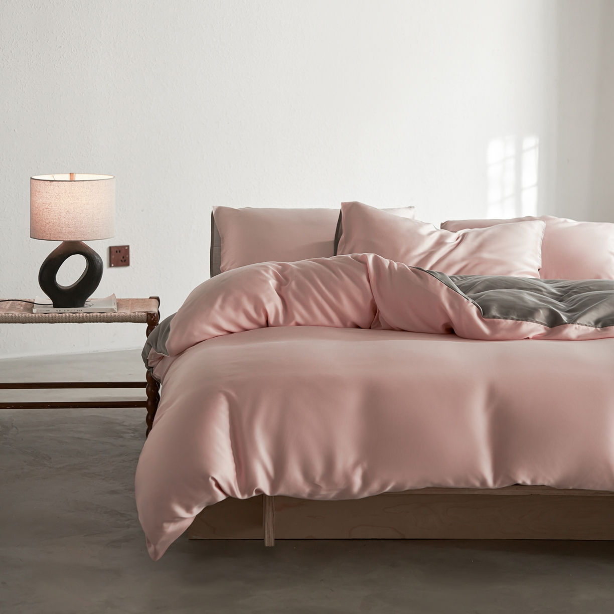 91家纺网 家纺一手货源 找家纺 轩和家居 2026新款60支奥地利兰精天丝四件套 告白粉+伯爵灰