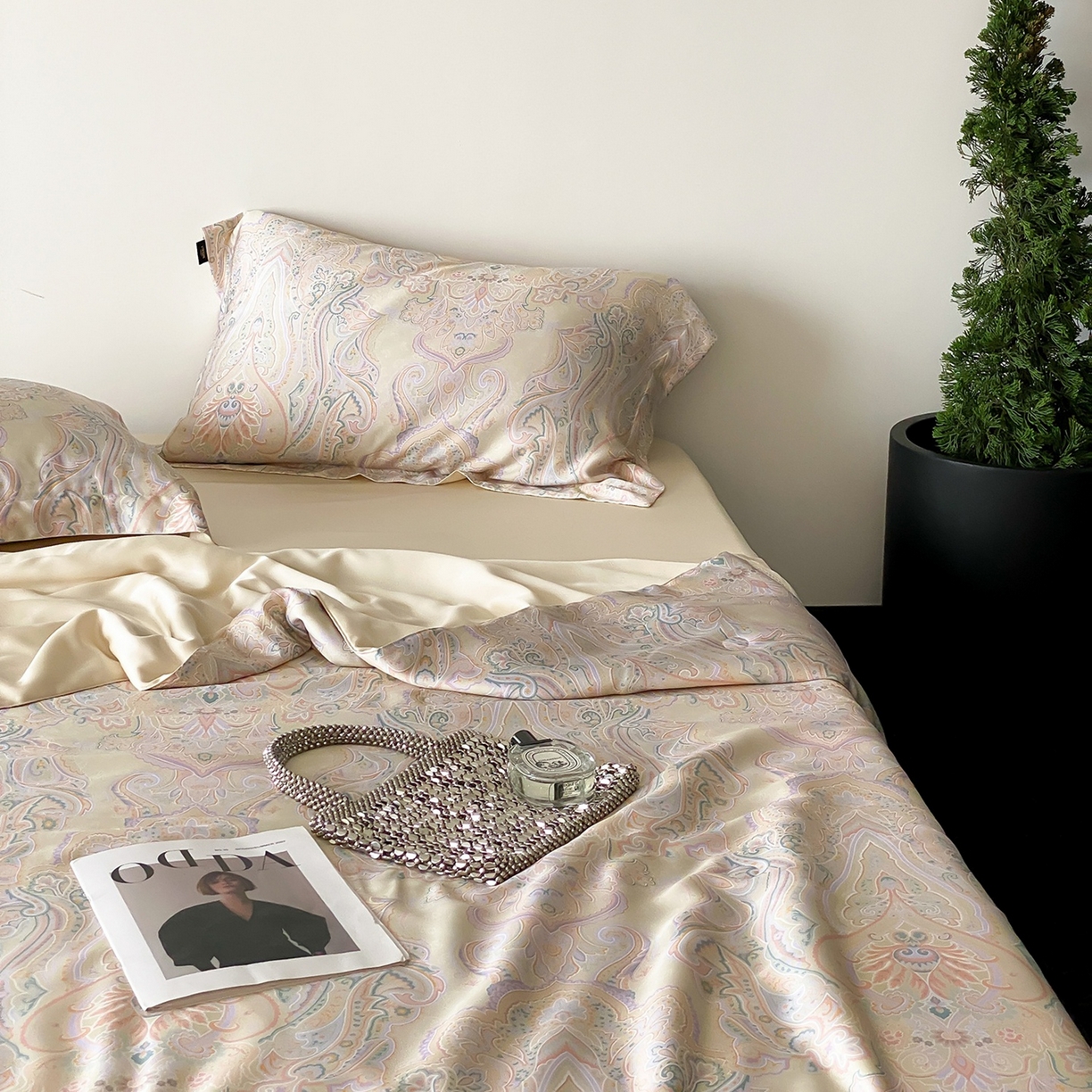 91家纺网 家纺一手货源 找家纺 丽笙被芯 2026新款A类兰精天丝数码印花Naia镂空夏被夏凉被空调被-系列二 切尔西