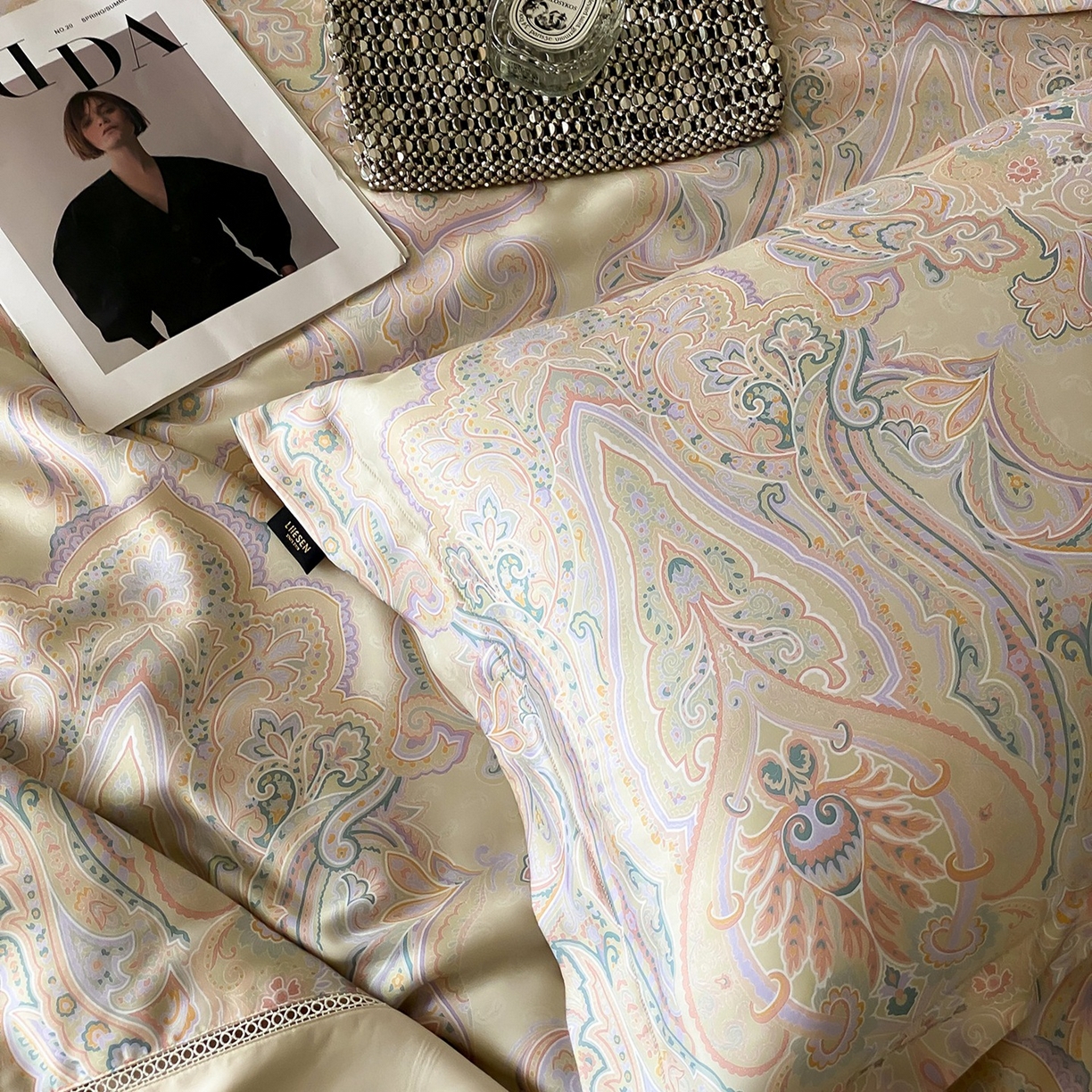 91家纺网 家纺一手货源 找家纺 丽笙被芯 2026新款A类兰精天丝数码印花Naia镂空夏被夏凉被空调被-系列二 切尔西