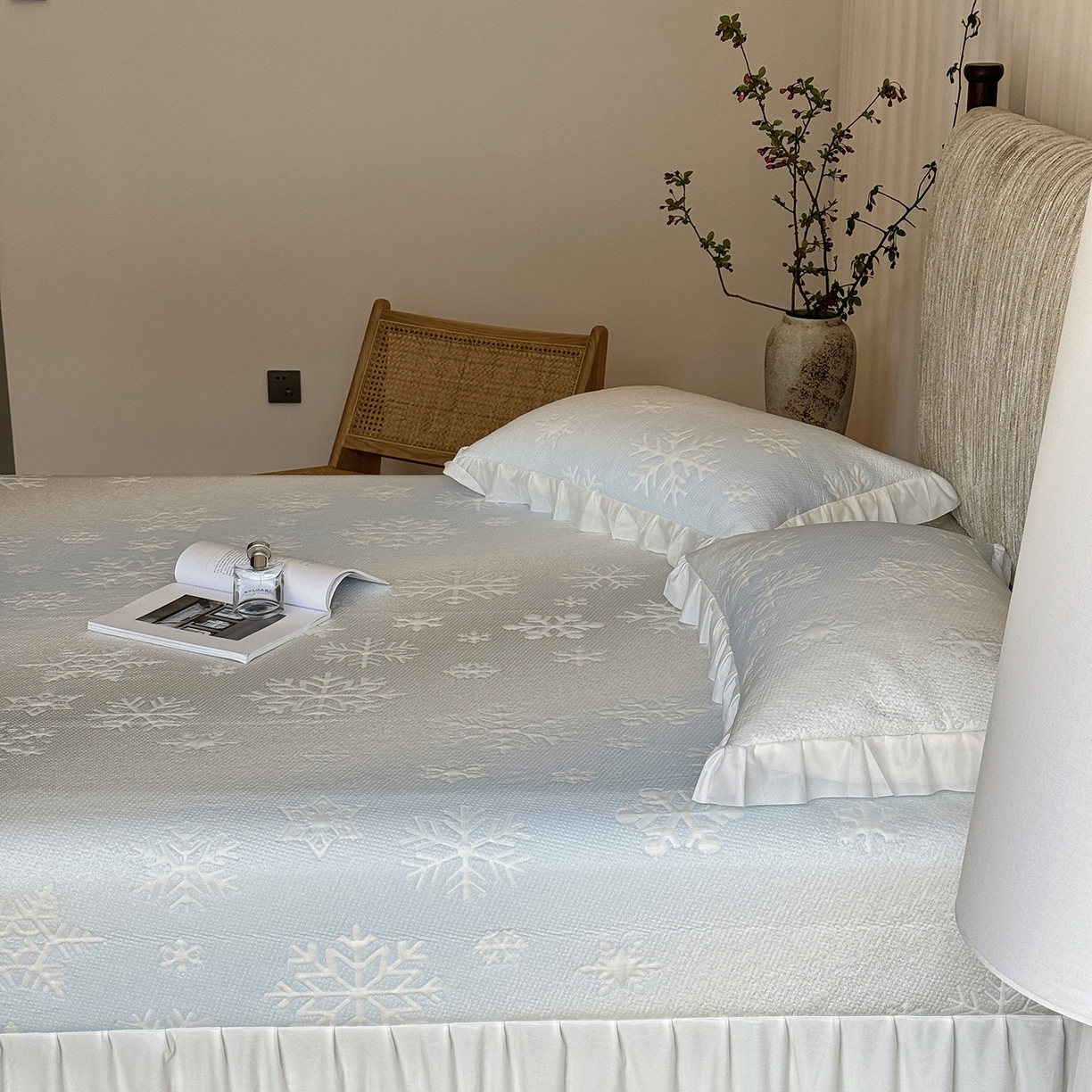 91家纺网 家纺一手货源 找家纺 傲蕾良品 2026新款韩国高分子冰丝软凉席【床裙款】 冰雪奇缘