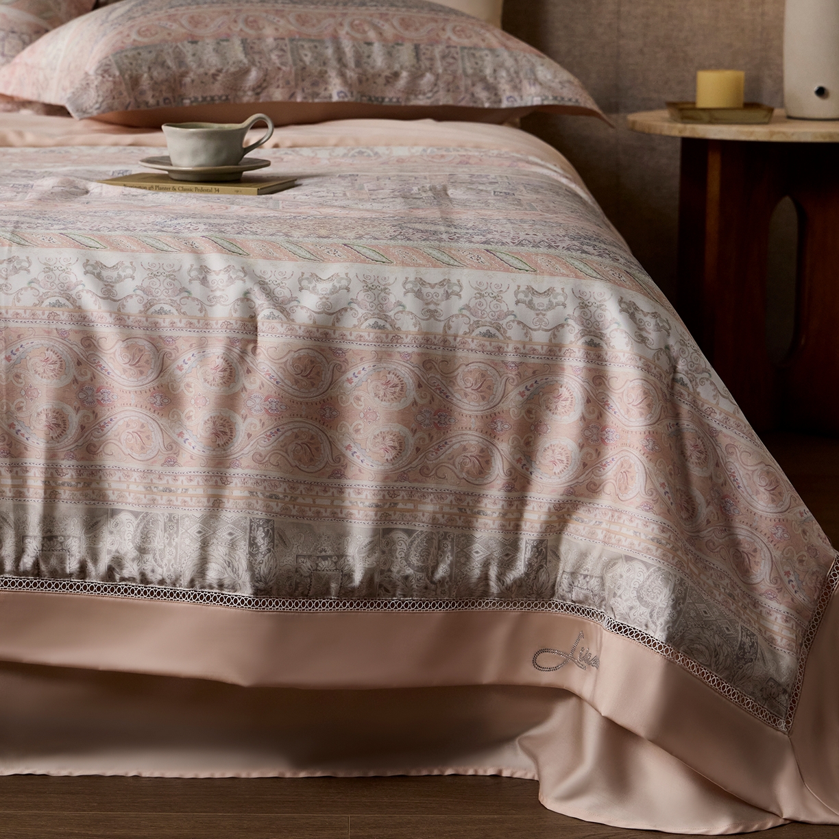 91家纺网 家纺一手货源 找家纺 丽笙被芯 2026新款兰精天丝数码印花蚕丝镂空夏被夏凉被空调被 伊莉安