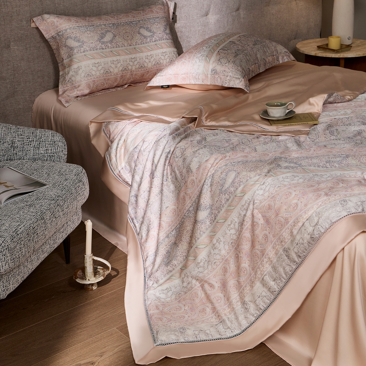 91家纺网 家纺一手货源 找家纺 丽笙被芯 2026新款兰精天丝数码印花蚕丝镂空夏被夏凉被空调被 伊莉安