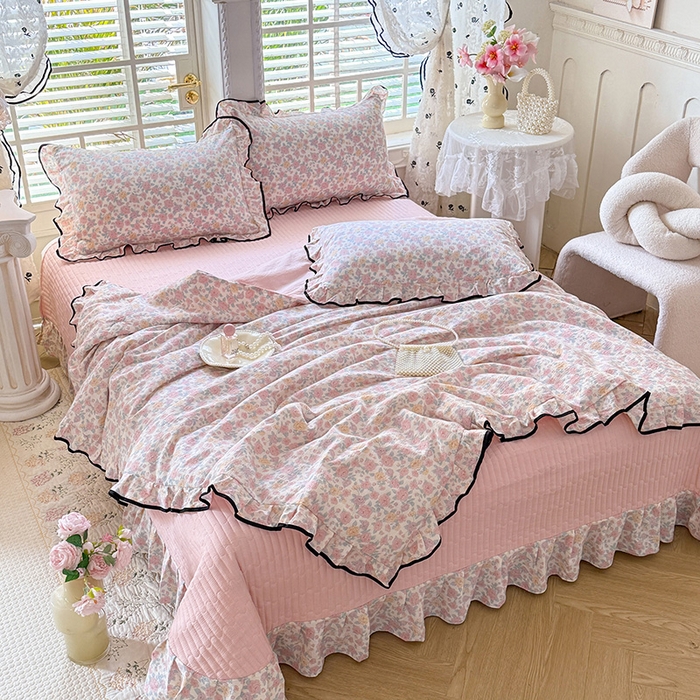 91家纺网 家纺一手货源 找家纺 韩约家纺 2026春夏新款皱皱纱床盖款夏被夏凉被空调被四件套 轻幽花梦