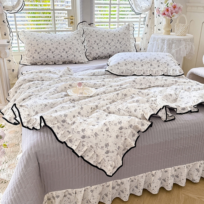 91家纺网 家纺一手货源 找家纺 韩约家纺 2026春夏新款皱皱纱床盖款夏被夏凉被空调被四件套 花语