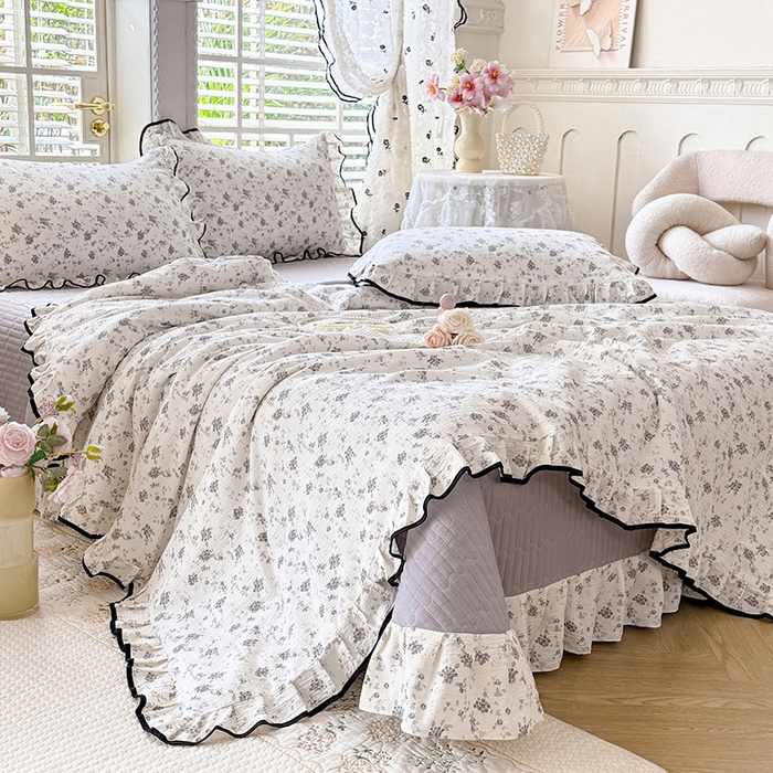 91家纺网 家纺一手货源 找家纺 韩约家纺 2026春夏新款皱皱纱床盖款夏被夏凉被空调被四件套 花语