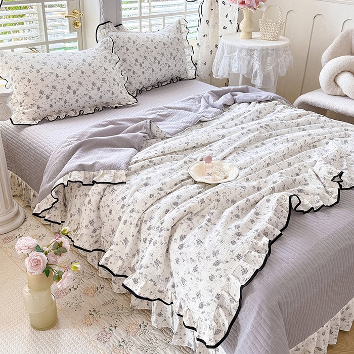 91家纺网 家纺一手货源 找家纺 韩约家纺 2026春夏新款皱皱纱床盖款夏被夏凉被空调被四件套 花语