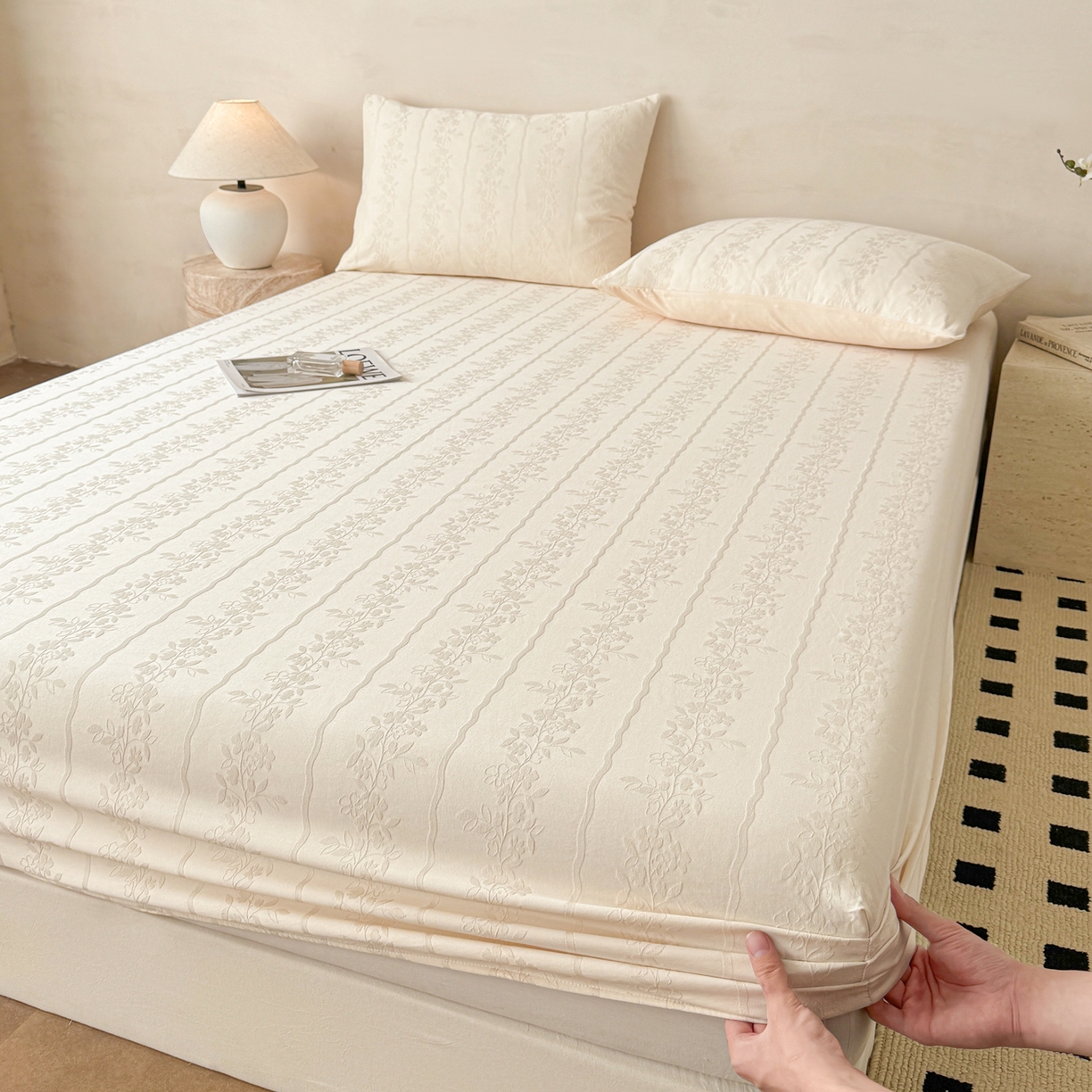 91家纺网 家纺一手货源 找家纺 （总）眠博士 2026新款60S水洗立体提花床笠-场景二