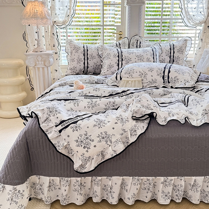 91家纺网 家纺一手货源 找家纺 韩约家纺 2026春夏新款皱皱纱床盖款夏被夏凉被空调被四件套 安娜花园