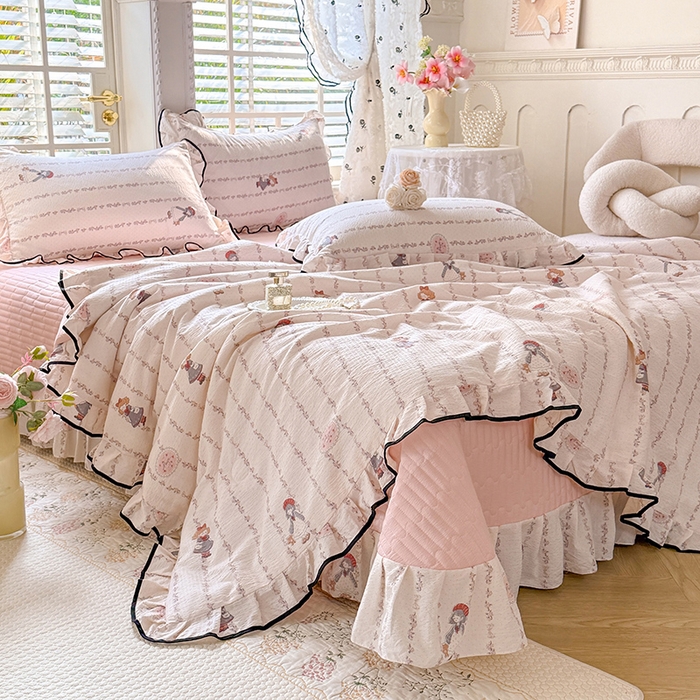 91家纺网 家纺一手货源 找家纺 韩约家纺 2026春夏新款皱皱纱床盖款夏被夏凉被空调被四件套 俏女孩