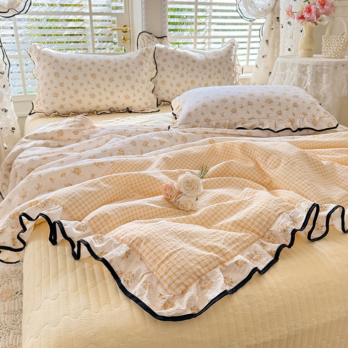 91家纺网 家纺一手货源 找家纺 韩约家纺 2026春夏新款皱皱纱床盖款夏被夏凉被空调被四件套 佳期如梦