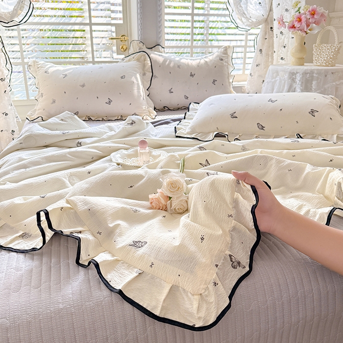 91家纺网 家纺一手货源 找家纺 韩约家纺 2026春夏新款皱皱纱床盖款夏被夏凉被空调被四件套 梦蝶