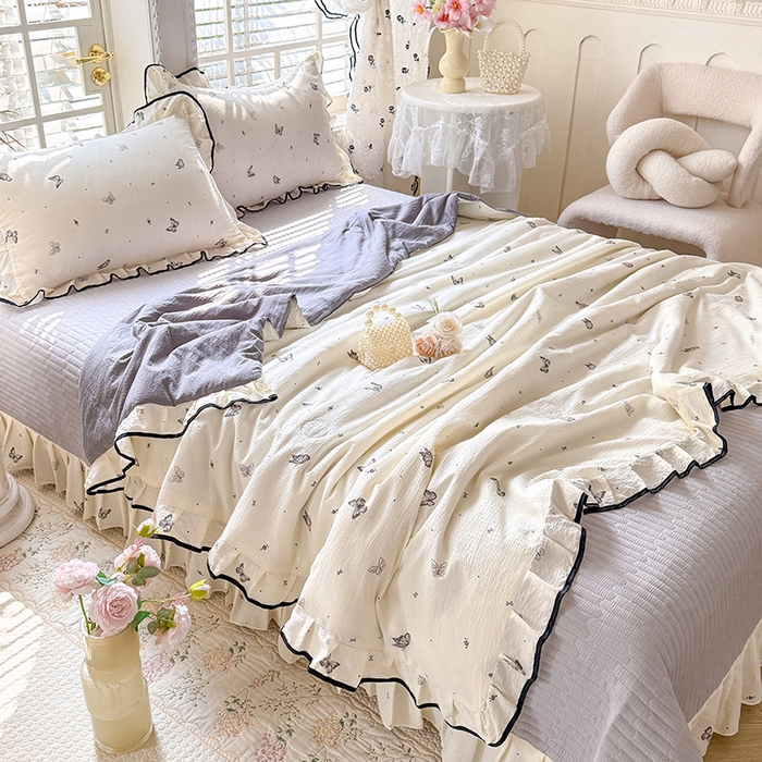 91家纺网 家纺一手货源 找家纺 韩约家纺 2026春夏新款皱皱纱床盖款夏被夏凉被空调被四件套 梦蝶