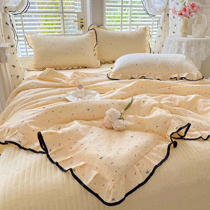 91家纺网 家纺一手货源 找家纺 韩约家纺 2026春夏新款皱皱纱床盖款夏被夏凉被空调被四件套 蜡笔画