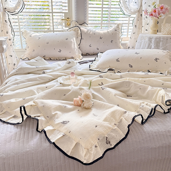 91家纺网 家纺一手货源 找家纺 韩约家纺 2026春夏新款皱皱纱床盖款夏被夏凉被空调被四件套 梦蝶